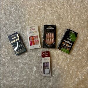 Assortment of Press on Nails.